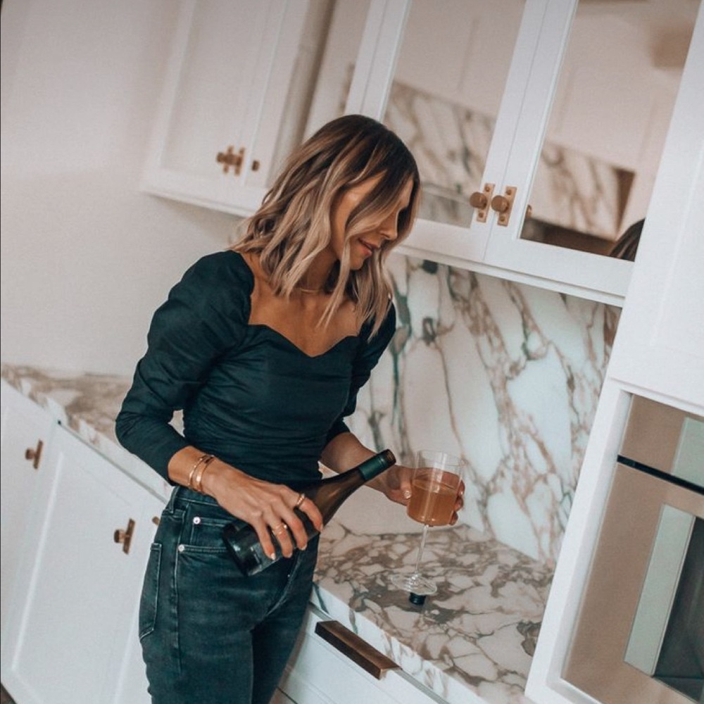 ASTR The Label Ruched Long Sleeve Top in Black